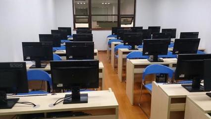 選擇保定宏遠計算機職業培訓學校的十大理由